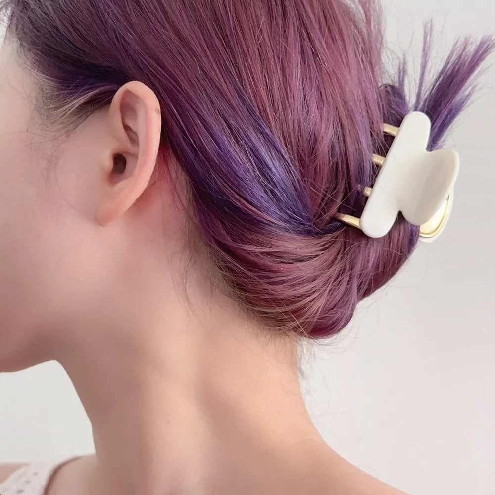 Medium metal grip acetate hair barrettes in retro dopamine style with R08 colour options