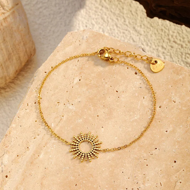 Sunflower jewellery set with geometric chain necklace and bracelet in 14K gold plating