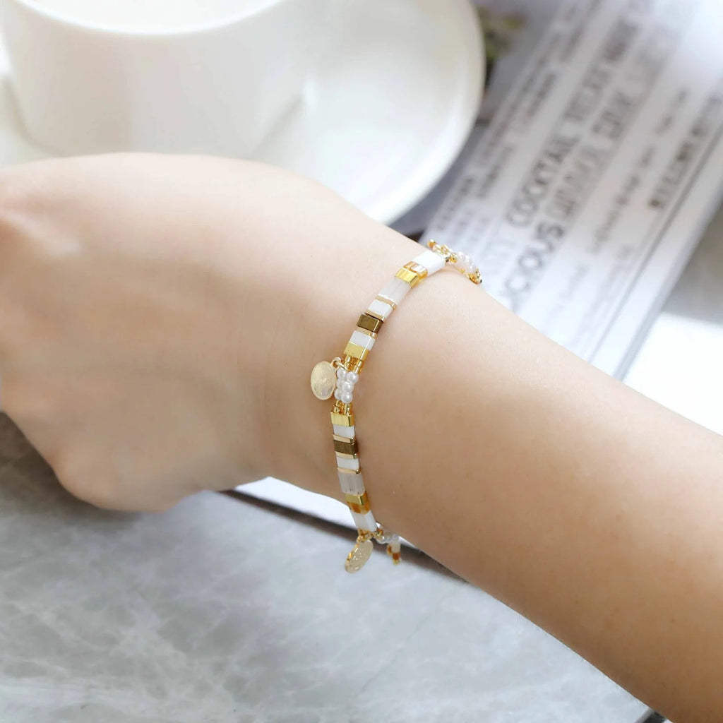 Women's handcrafted imitation pearl beaded bracelet in European-inspired design