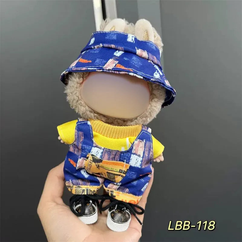 Plastic clothing outfit for 17cm tall vinyl figurines and dolls with multiple style options