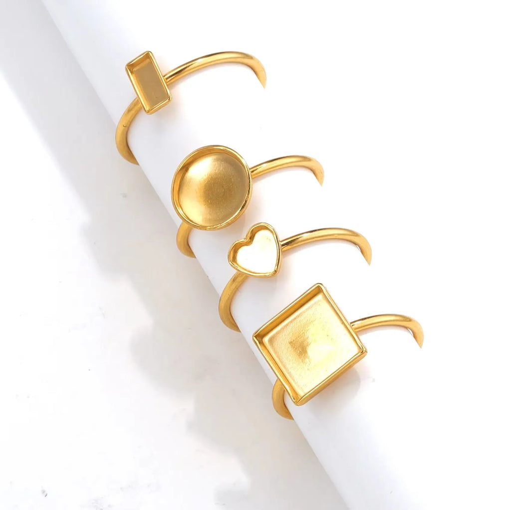 Golden electroplated stainless steel ring holder with totem pattern for DIY jewellery making