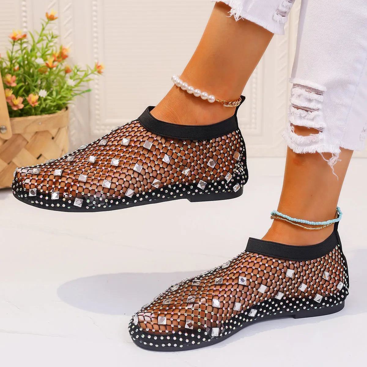 Women's mesh flat sandals with colourful rhinestone design and round toe