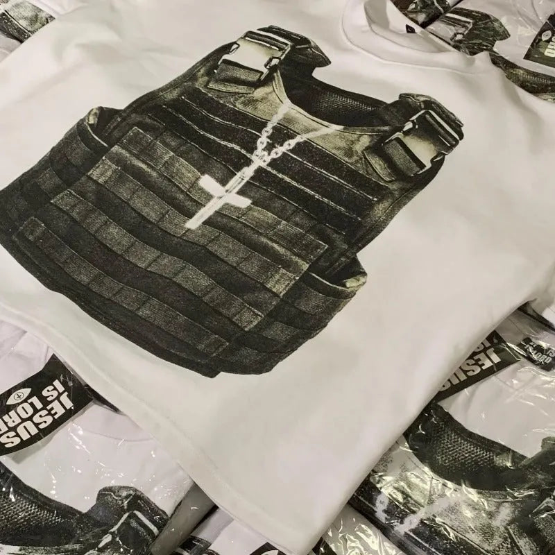 Printed cotton short sleeve t-shirt with retro street style and drop shoulder design in contrast colours
