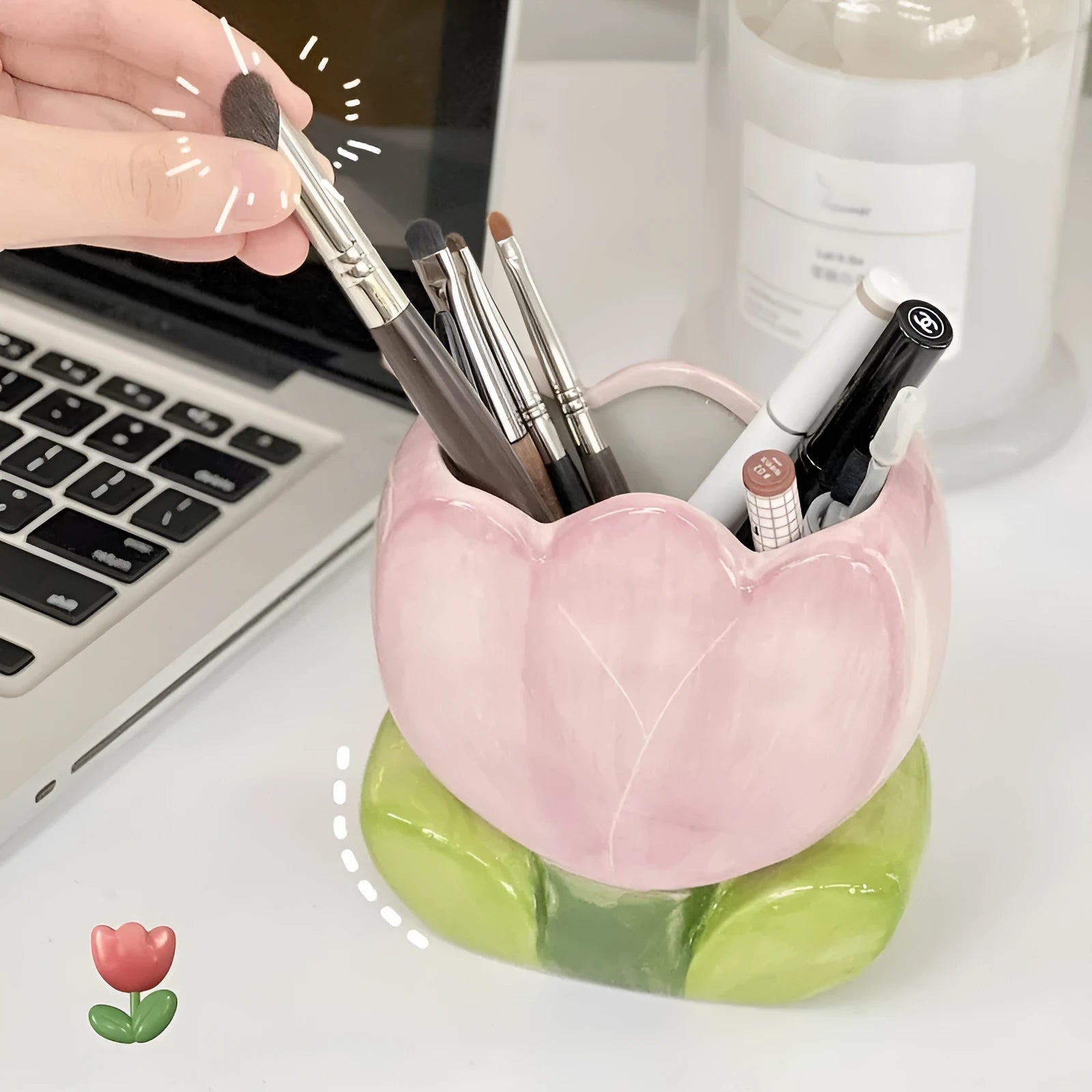 Ceramic flower pen holder storage box with tulip design for desktop organisation