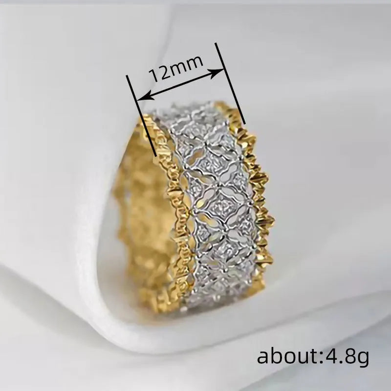 Geometric copper ring with gold electroplate and round zircon stone in two-tone finish