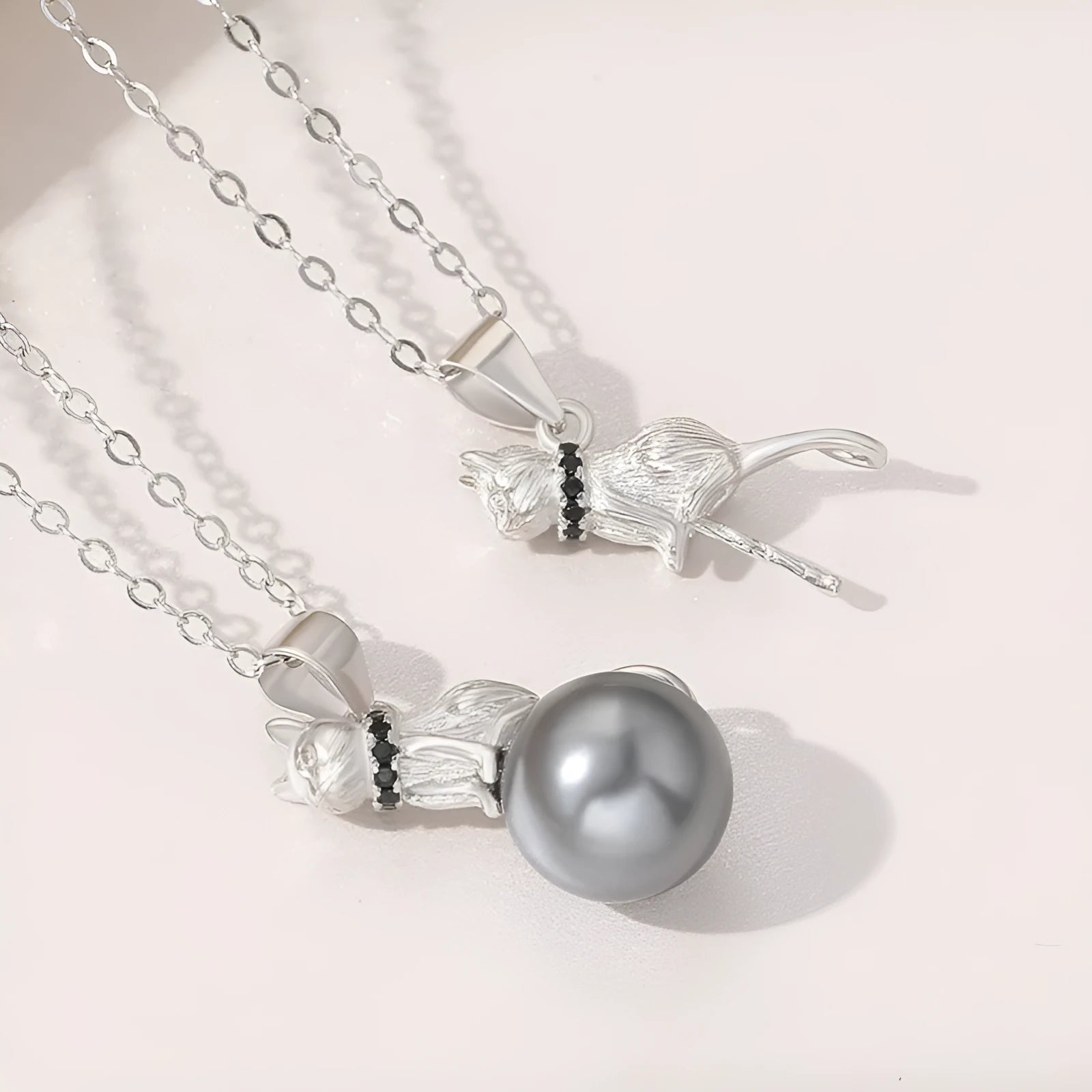 925 sterling silver cat pendant necklace with clavicle-length chain and electroplated finish