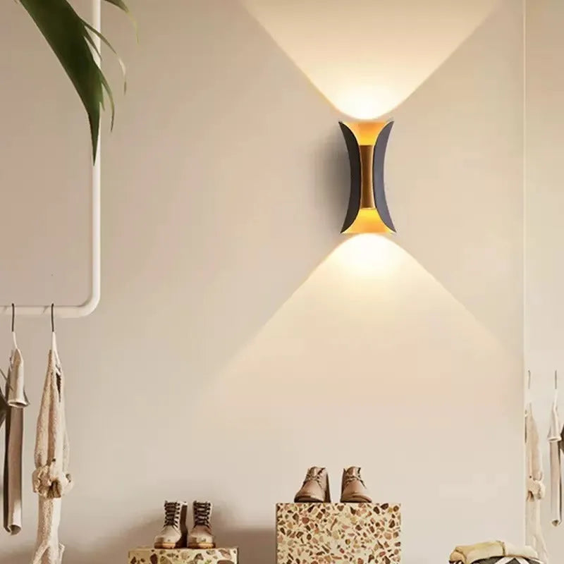 Outdoor waterproof wall lamp with aluminium shell for corridor and stair lighting