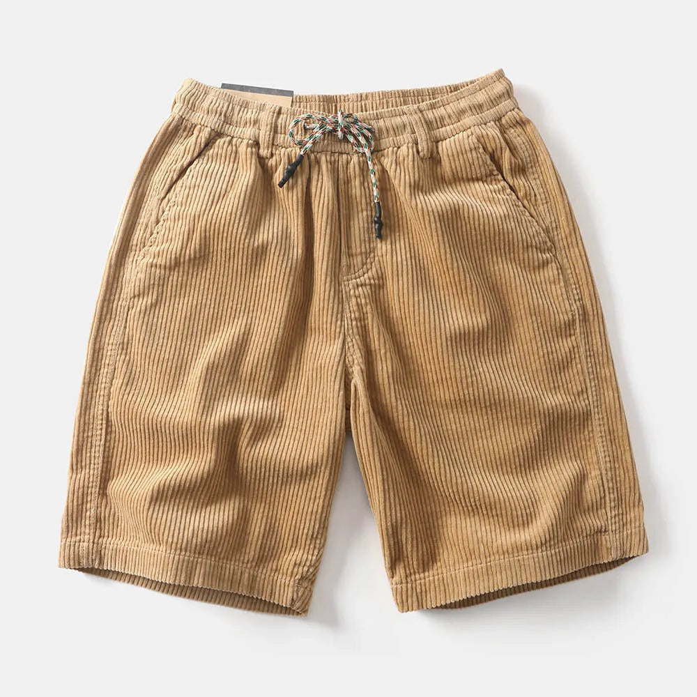 Men's khaki retro American-style cargo shorts with straight-leg cut