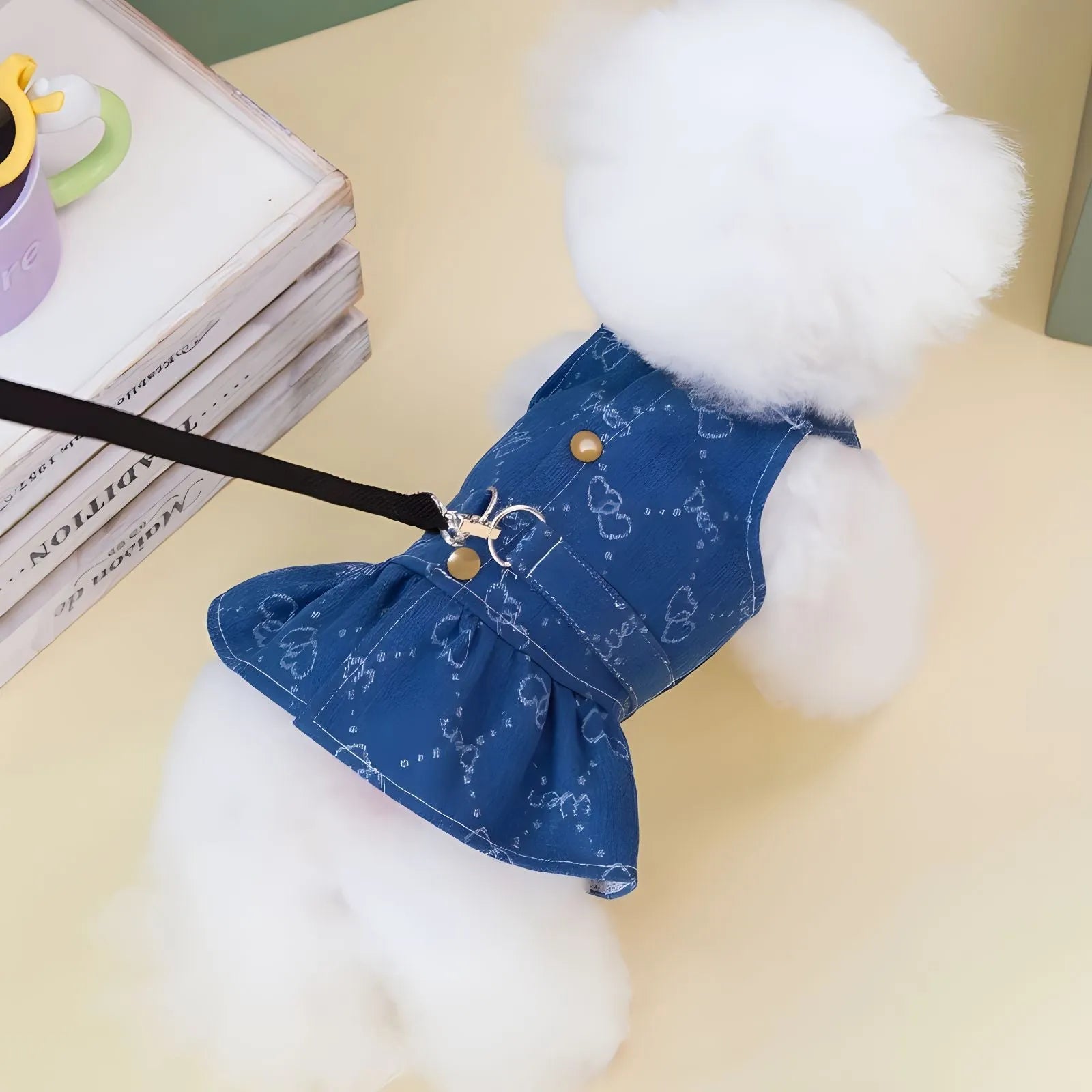 Blue denim princess dress for small dogs with bracket skirt design, suitable for spring and autumn seasons