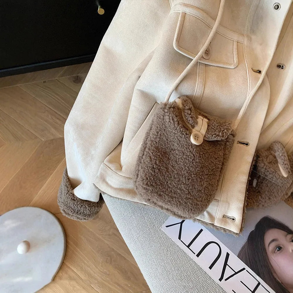 Loose thick sleeveless fur coat for women in beige apricot with plus velvet thickening, sizes S to 3XL.