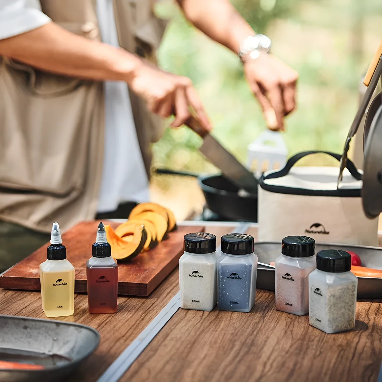 Naturehike portable six-piece plastic seasoning bottle set for outdoor cooking
