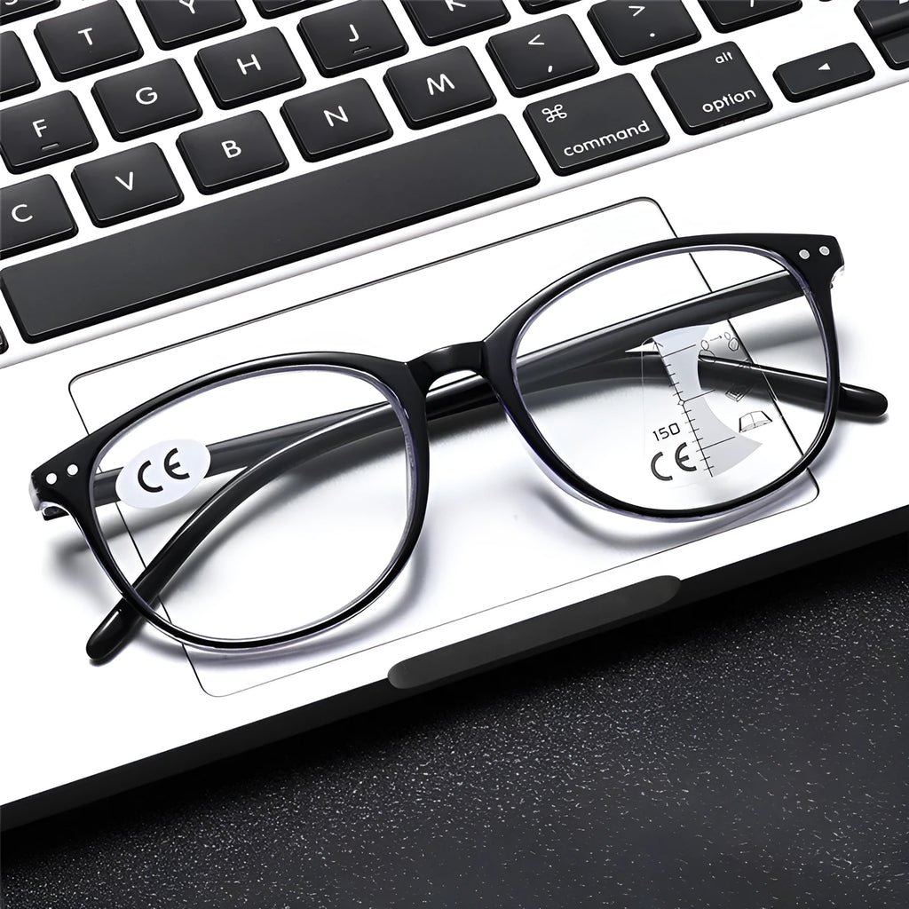 Ultra-light multi-focus presbyopic glasses for women in black frame with progressive lenses