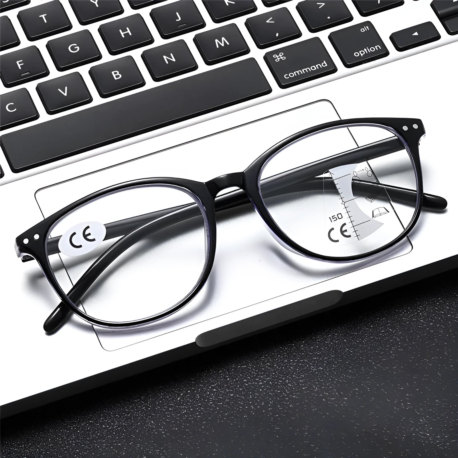 Ultra-light multi-focus presbyopic glasses for women in black frame with progressive lenses