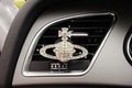 Alloy car air vent perfume clip with decorative designs and fruity fragrance