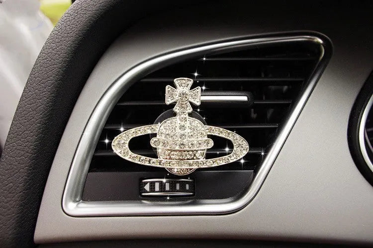 Alloy car air vent perfume clip with decorative designs and fruity fragrance
