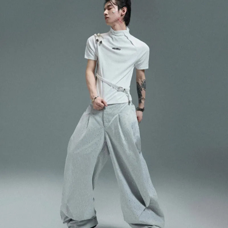 Cotton men's T-shirt with metal belt design and stand-up collar in black and white colours