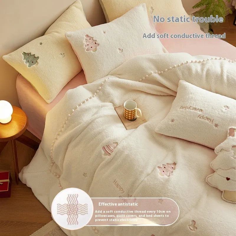 Winter milk fibre four-piece bedding set with Christmas tree pattern on quilt cover, sheet and pillowcases