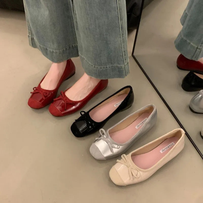Wanwan style retro ballet flats with square toe and decorative bow in four colour options