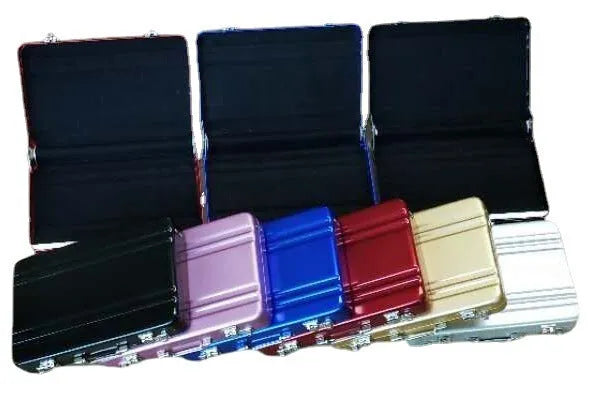 Slim aluminium alloy card holder in six colour options: red, blue, black, silver, pink, gold.