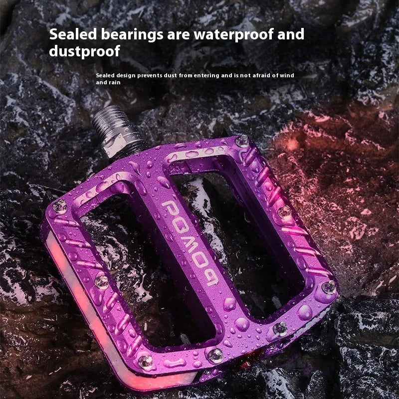 Aluminium alloy bicycle luminous pedals with 710LED illumination in five colour options