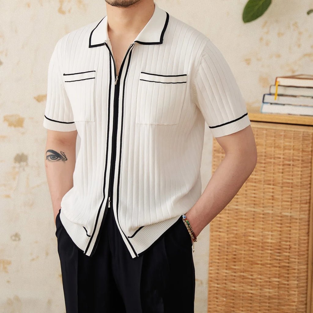 Slim fit black knitting polo shirt with elastic lapel collar and short sleeves