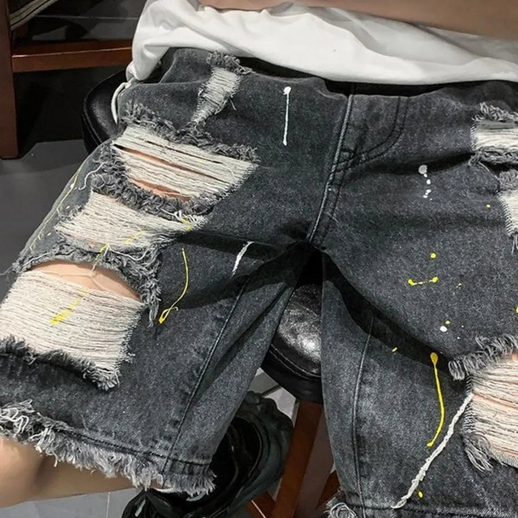 Men's water washed denim shorts with hole distressing in loose street style fit