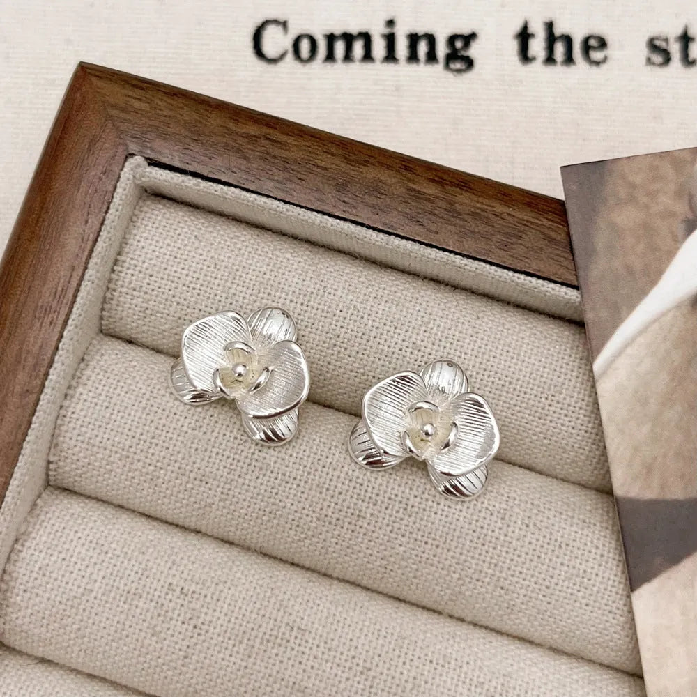 Gold and silver flower earrings with copper base and petal design retro style women's jewellery
