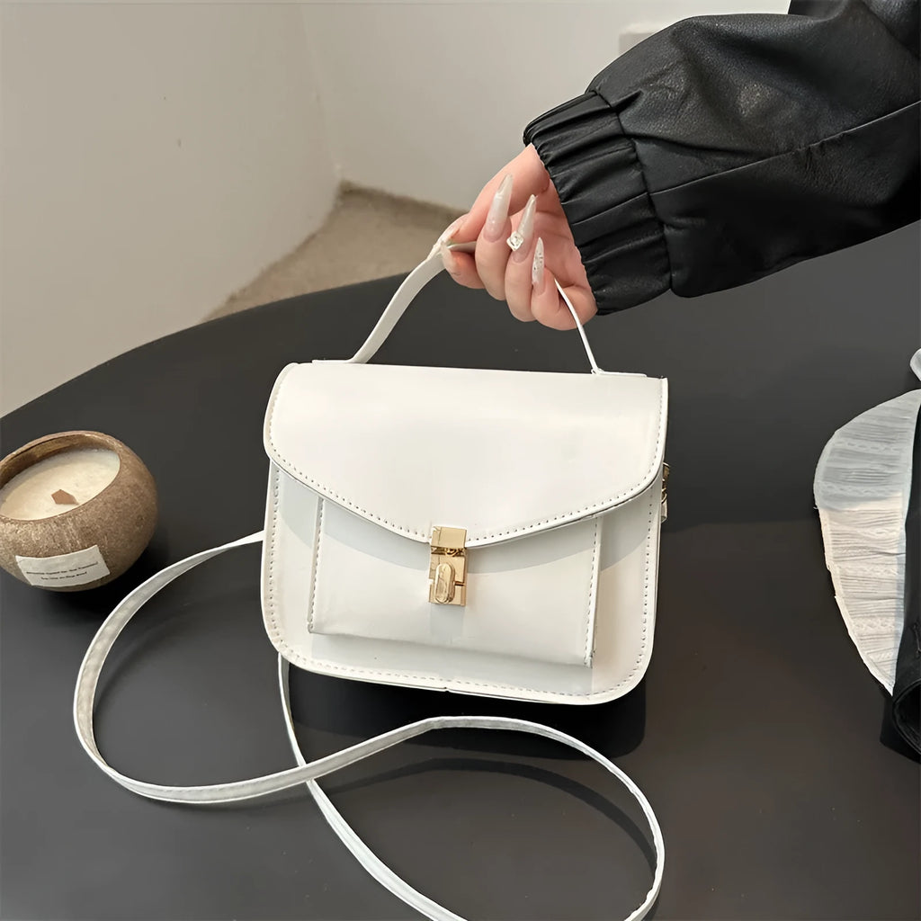 Retro horizontal square messenger bag in PU leather with crossbody strap