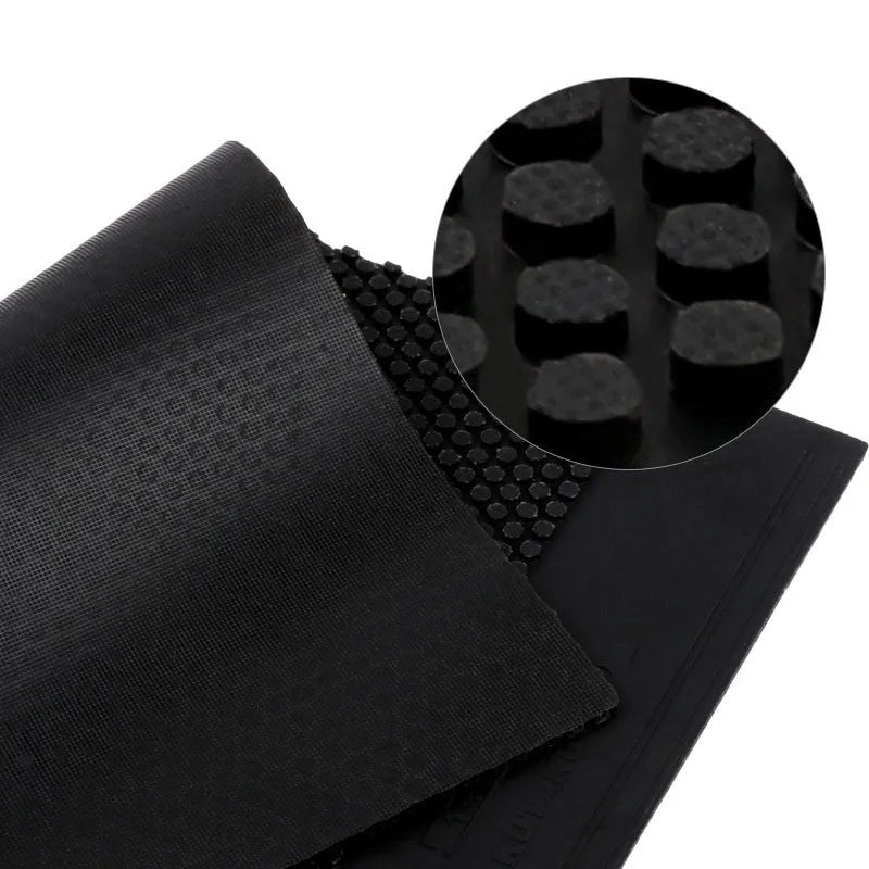 Small particle pimpled table tennis rubber sheet in black and red colour options for bat replacement
