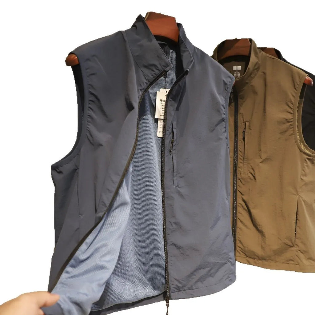 Men's quick-drying retro vest in nylon fabric with side pocket in Army Green colour