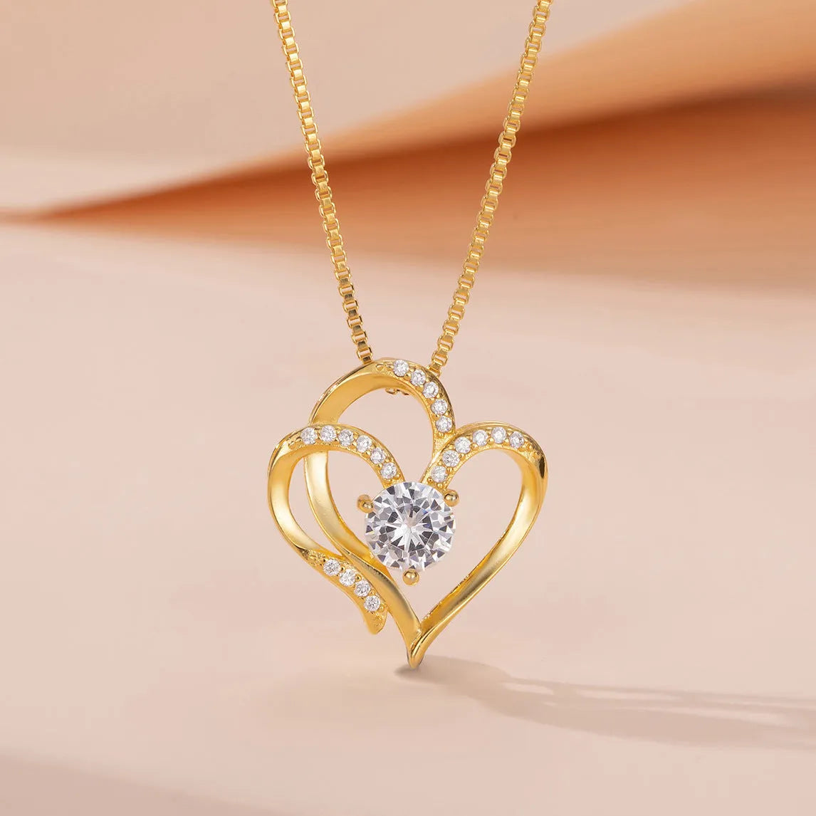Women's 925 sterling silver necklace featuring a simple heart-shaped pendant.