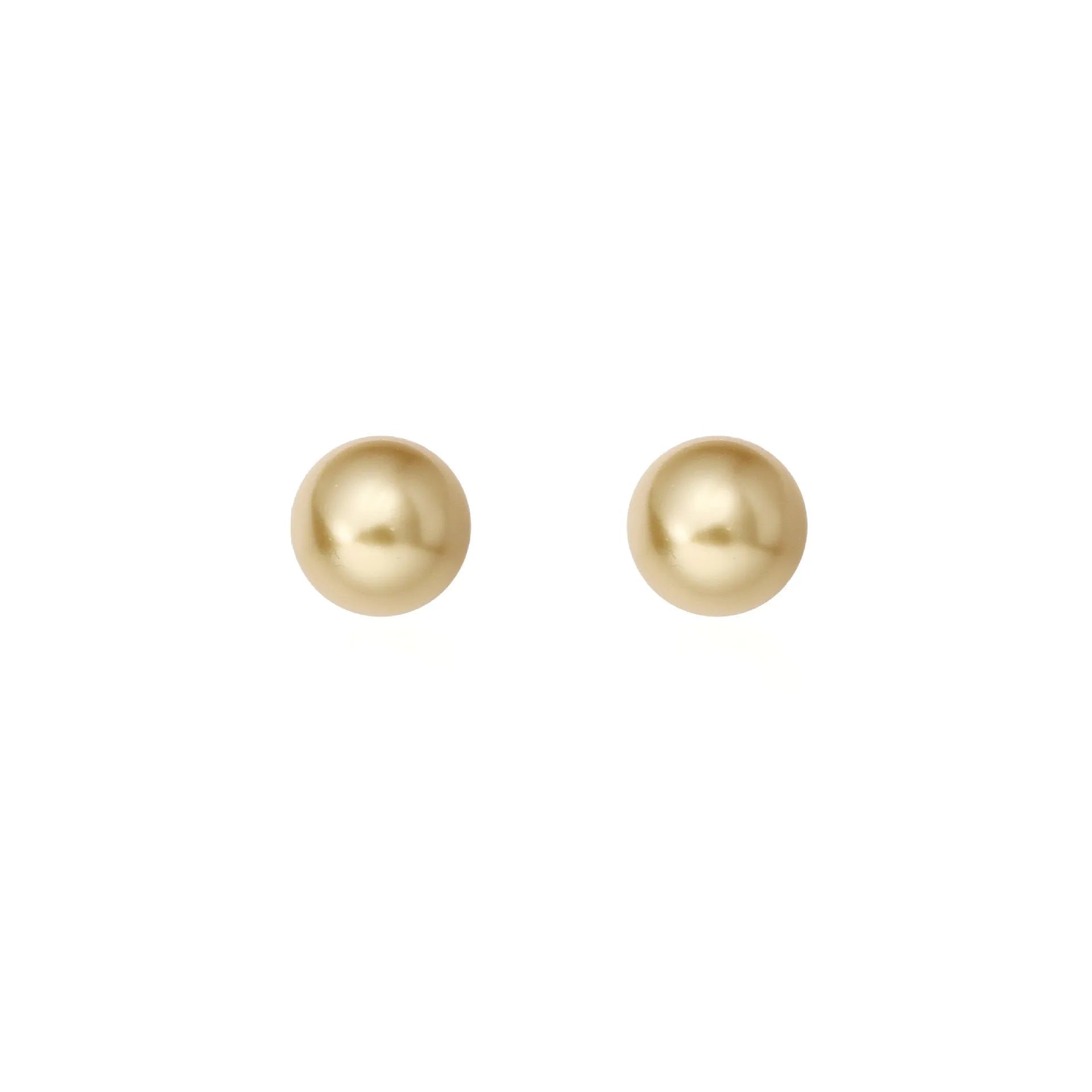 Close-up of retro-style geometric pearl stud earrings in silver, showing eight-awl star detail.