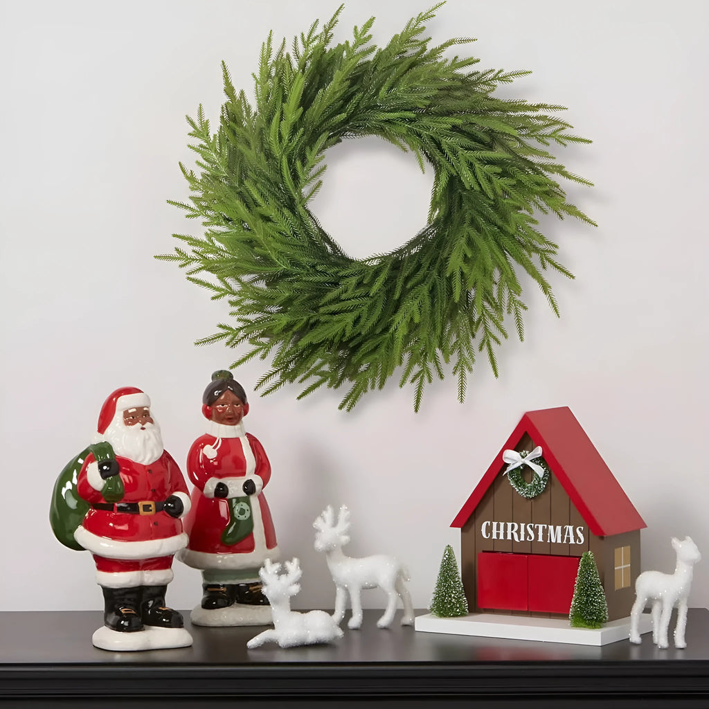 PE plastic front door garland in American country style, 60cm long with green leaves.