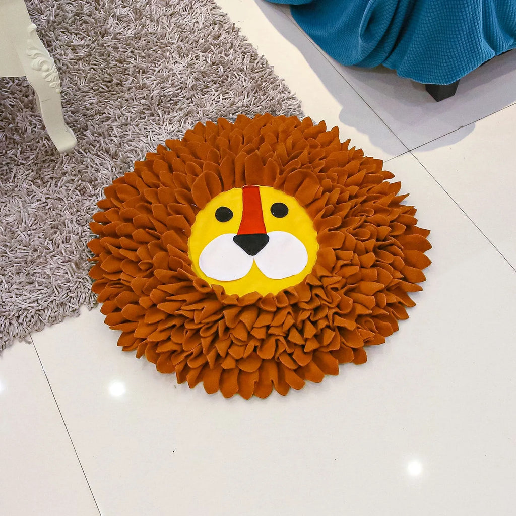 Brown Lion Sniffing Pad with textured Yizhiwen surface for hiding pet food.