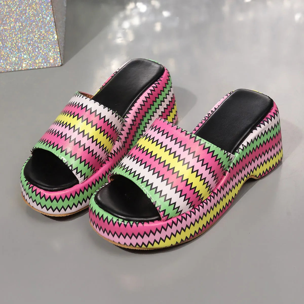 Women's wedge sandals with colourful wave pattern, thick rubber sole, and fish mouth toe opening