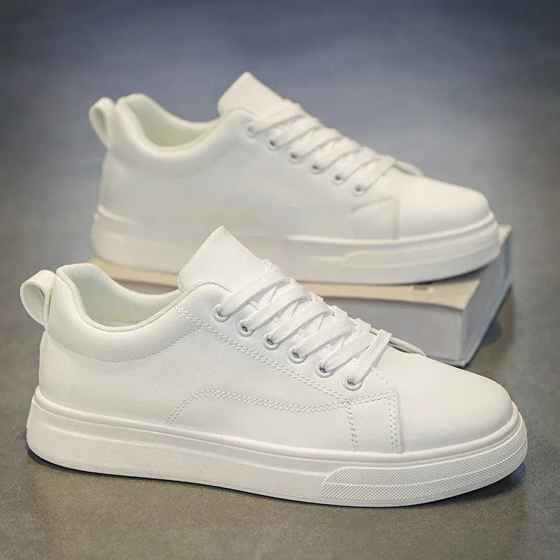 Men's low-top casual sneakers in Korean style with round toe and flat rubber sole