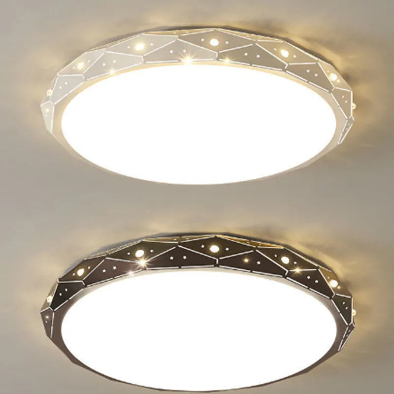 Round iron ceiling lamp with LED light source and dimming control