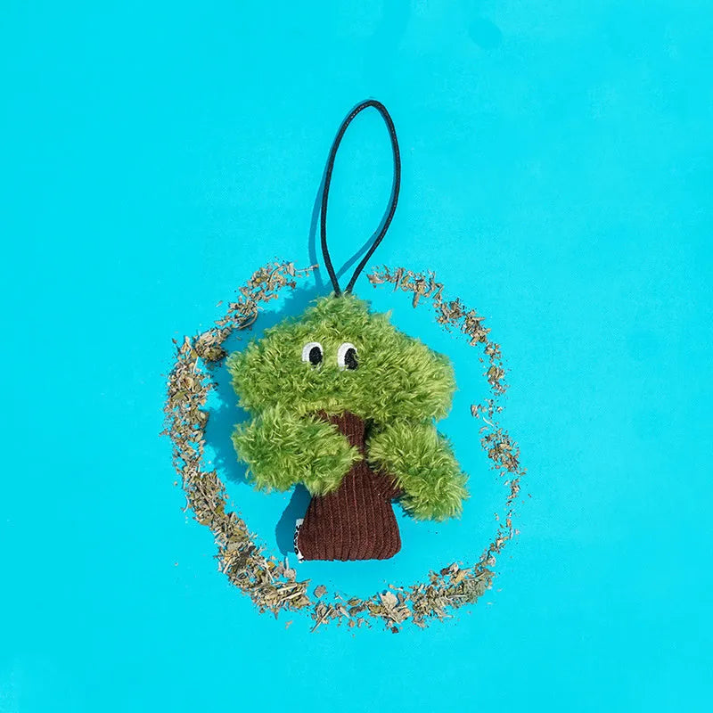 Pine tree-shaped cat toy with textured surface for grinding and biting, available in three sizes