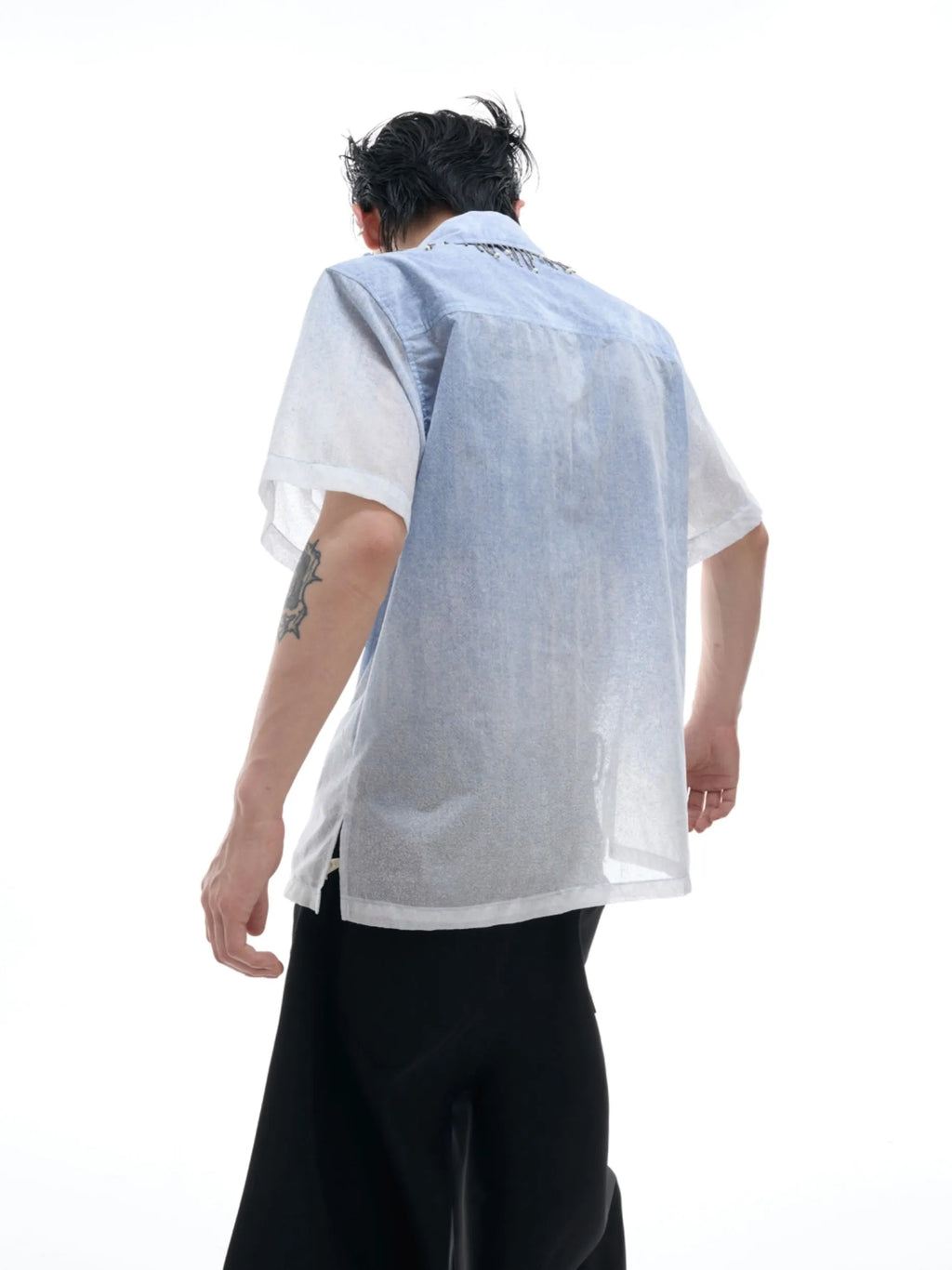 Blue gradient men's casual shirt with half sleeves and loose fit for summer