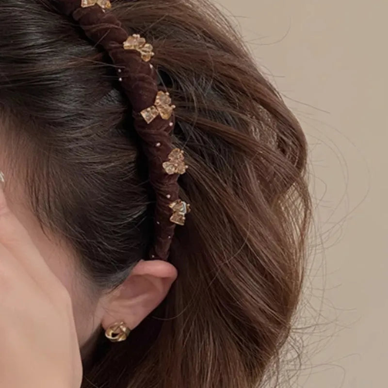 Black velvet hairband with crystal wave decoration and non-slip high head design