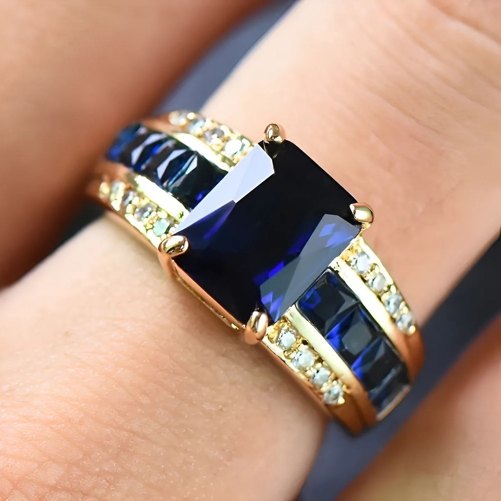 Zinc alloy unisex ring with diamond and zircon settings in blue and purple colour options