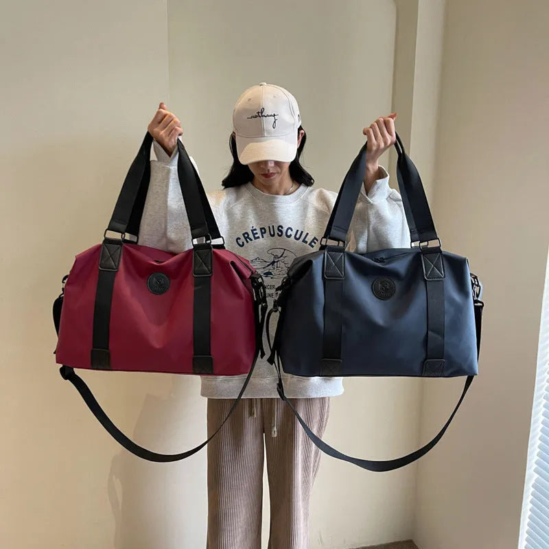 Waterproof Oxford cloth travel bag with dry-wet separation compartments and spine protection in solid colour options