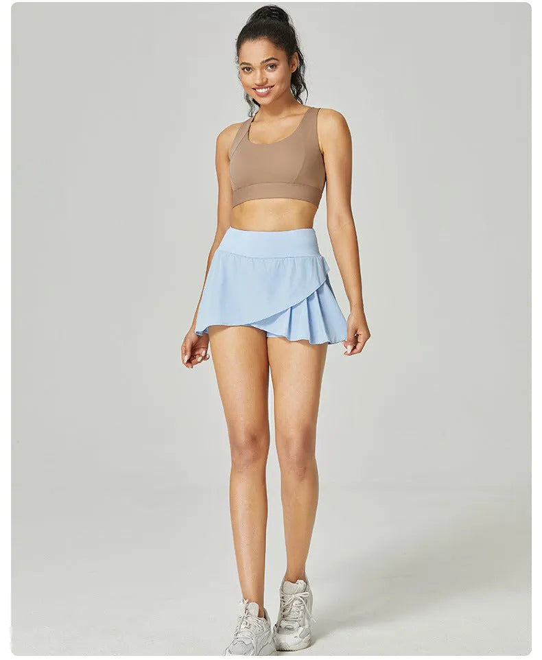 Women's solid colour quick-dry nylon sports shorts for running and fitness.