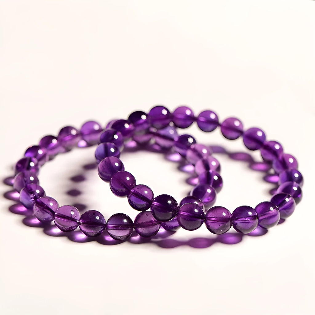 Natural amethyst scattered beads bracelet with polished jiuya crystals in single circle design