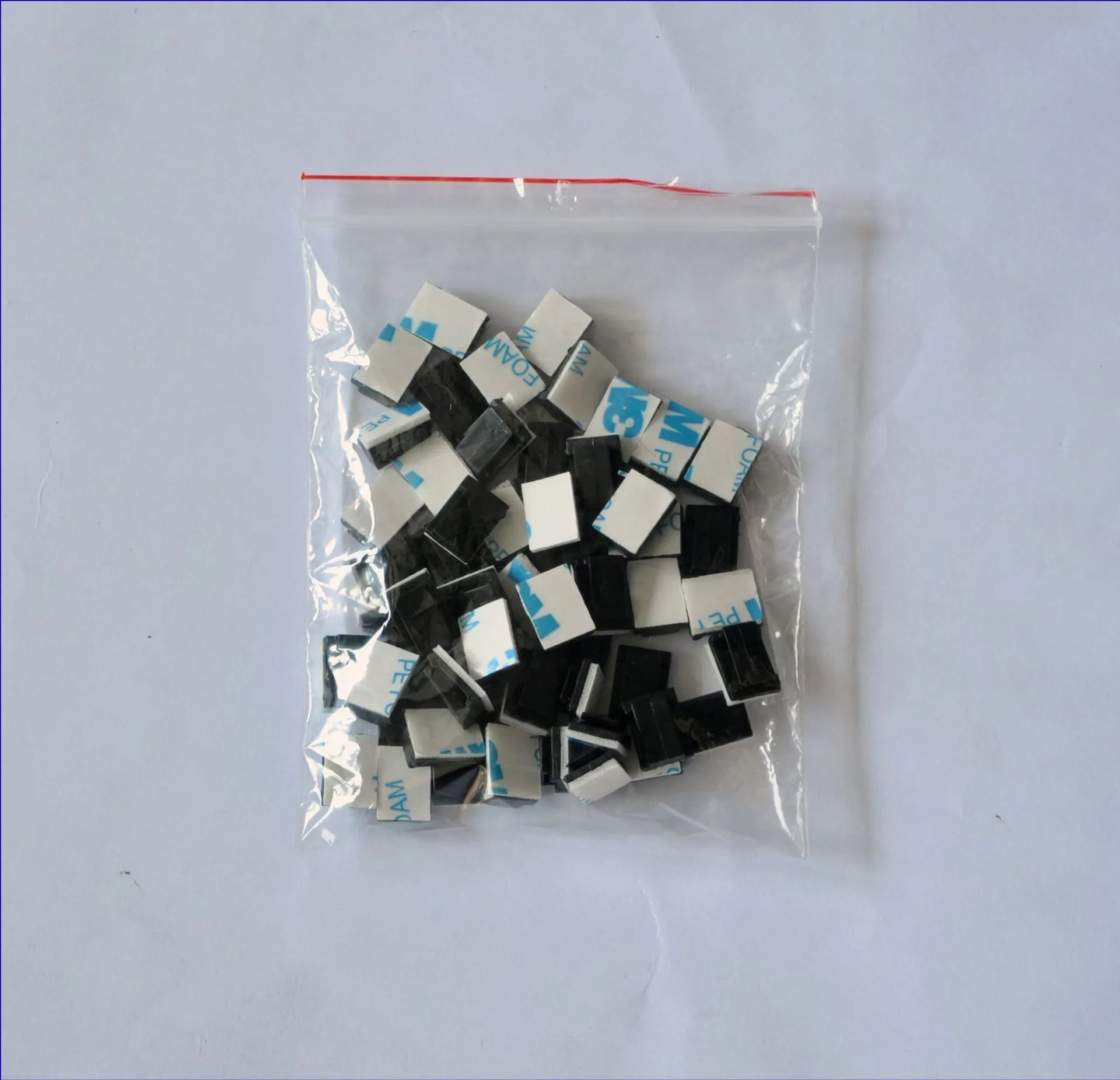 Black PA66 nylon automotive wire management clips for organising steel wire cloth and cables