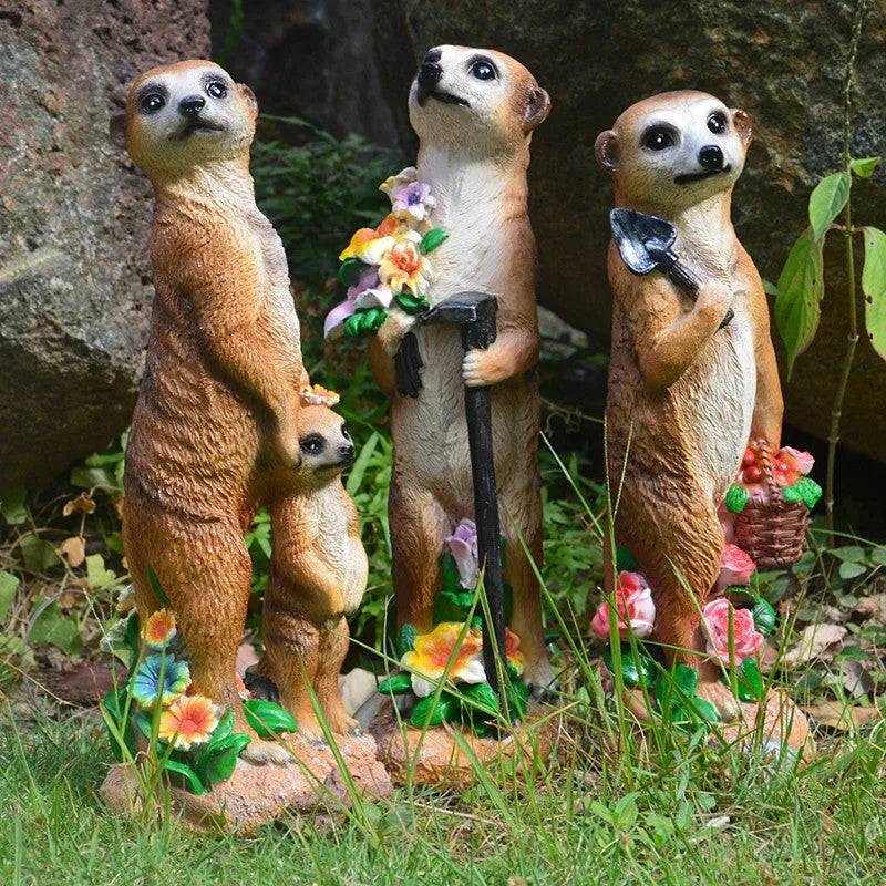 Straw hat mongoose garden ornaments with gardening tools for bonsai and craft decoration