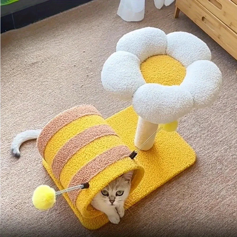 Yellow cat climbing frame with sisal scratching board and tunnel measuring 46x36x25cm