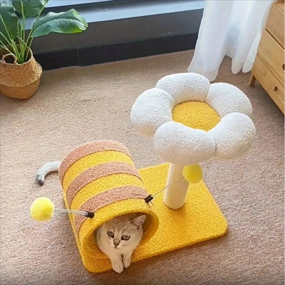 Yellow cat climbing frame with sisal scratching board and tunnel measuring 46x36x25cm