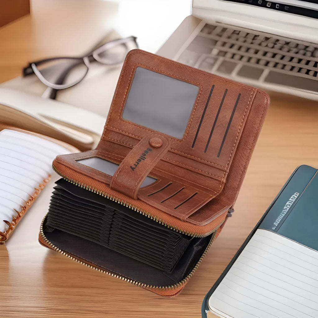 Women's compact zipper coin purse in PU leather with integrated card wallet showing anti-theft closure