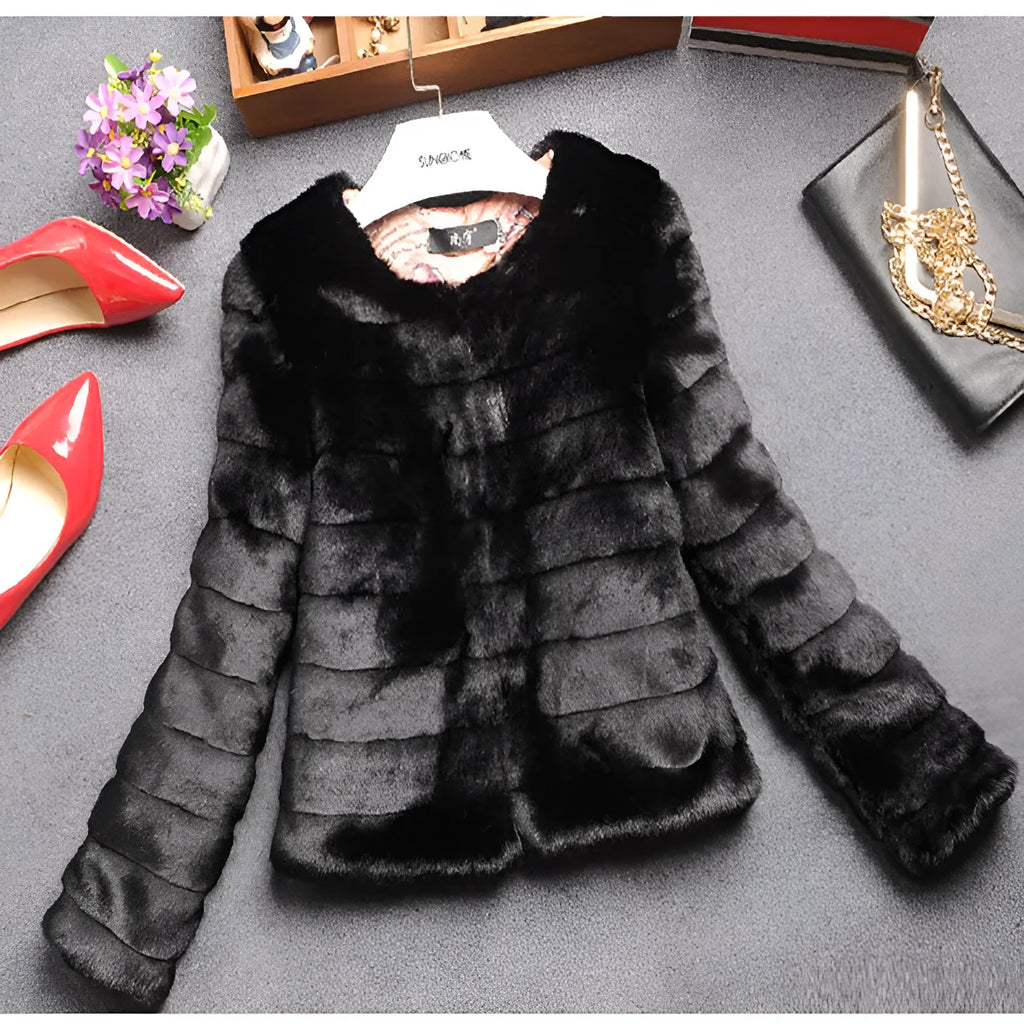 Women's white faux fur rabbit fur style top with regular sleeves and 40cm length